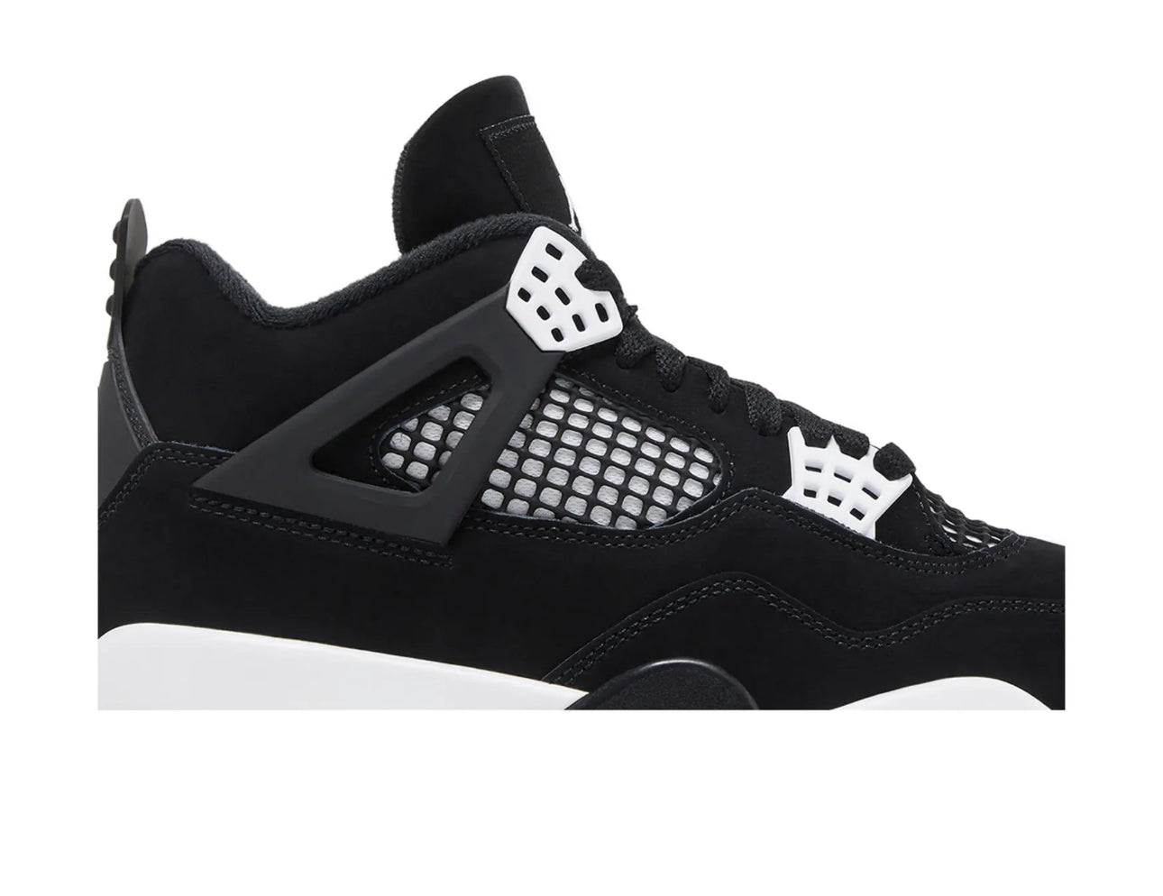 Jordan 4 Retro
White Thunder