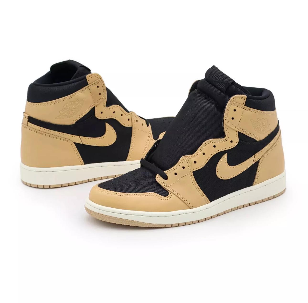 Air Jordan 1 Retro High OG 'Heirloom'